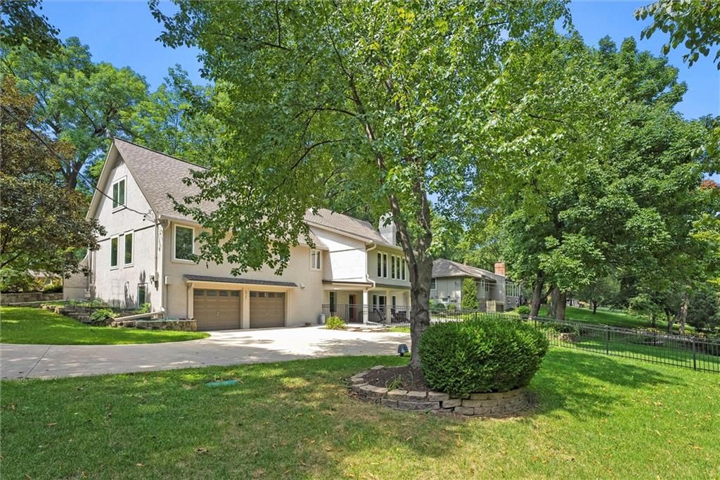 9815 Overbrook Road — photo 44