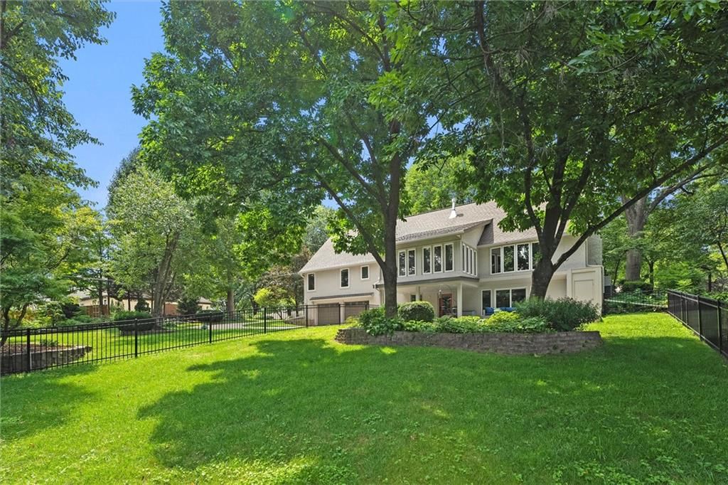 9815 Overbrook Road — photo 46