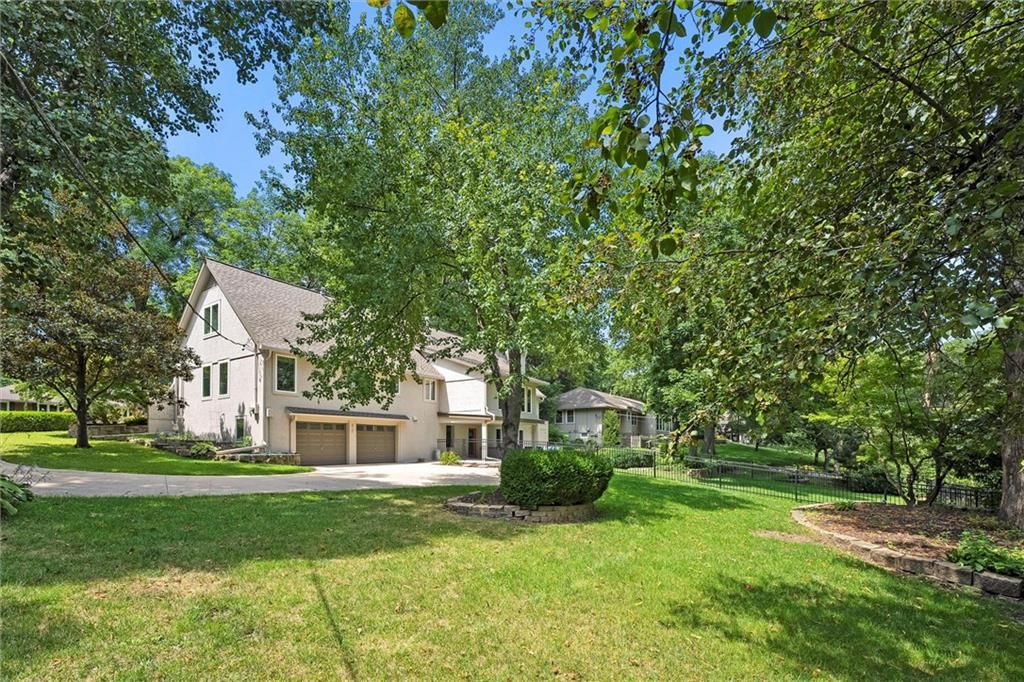 9815 Overbrook Road — photo 47