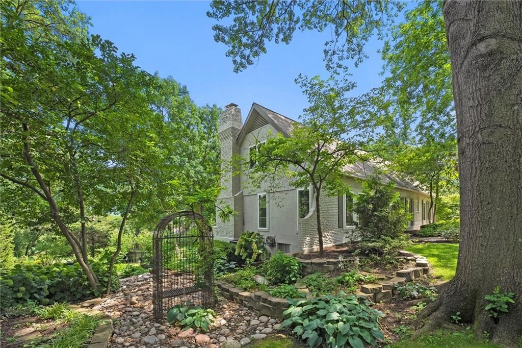9815 Overbrook Road — photo 48