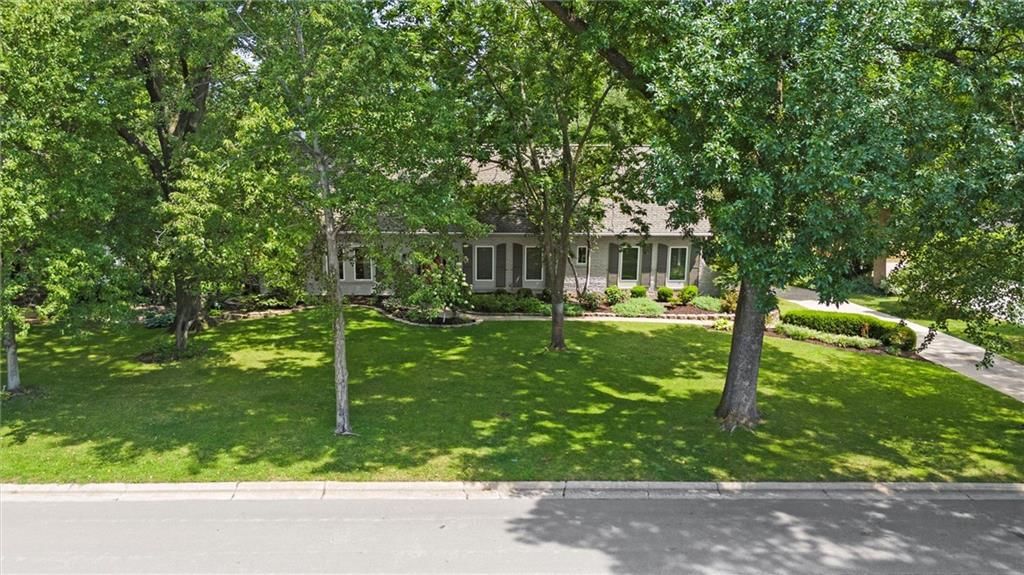 9815 Overbrook Road — photo 49