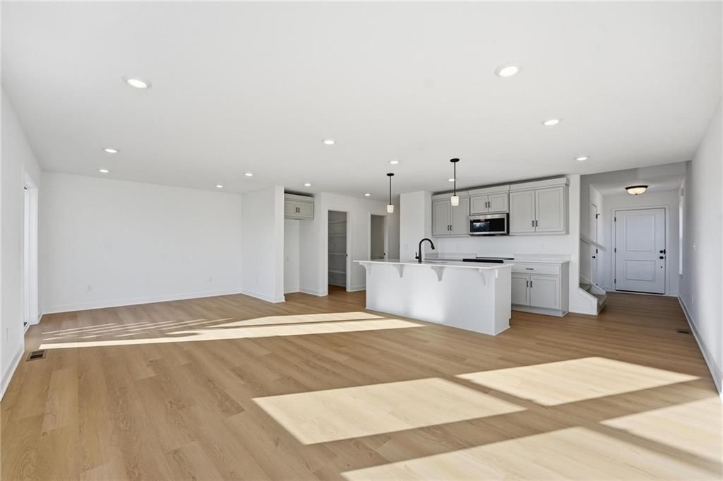19719 W 195th Place — photo 5