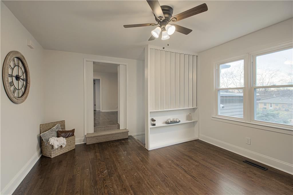 212 S High Street — photo 10
