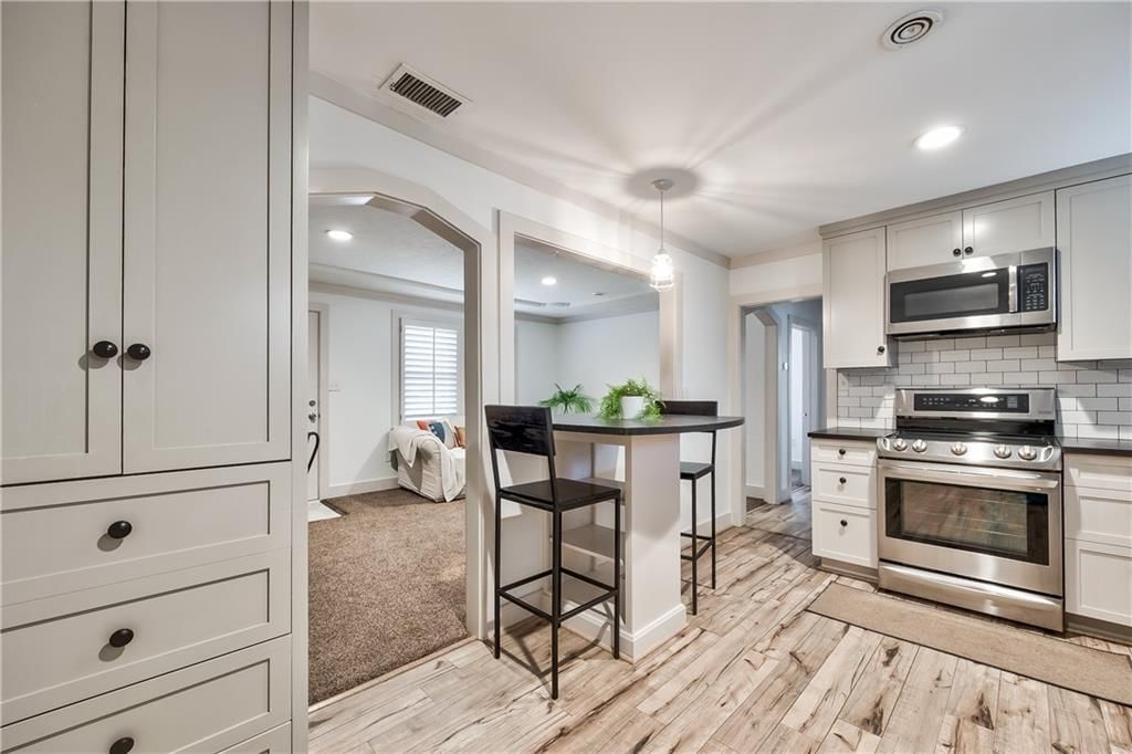 8418 Summit Street — photo 14