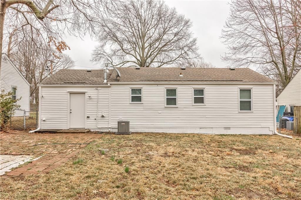 8418 Summit Street — photo 24