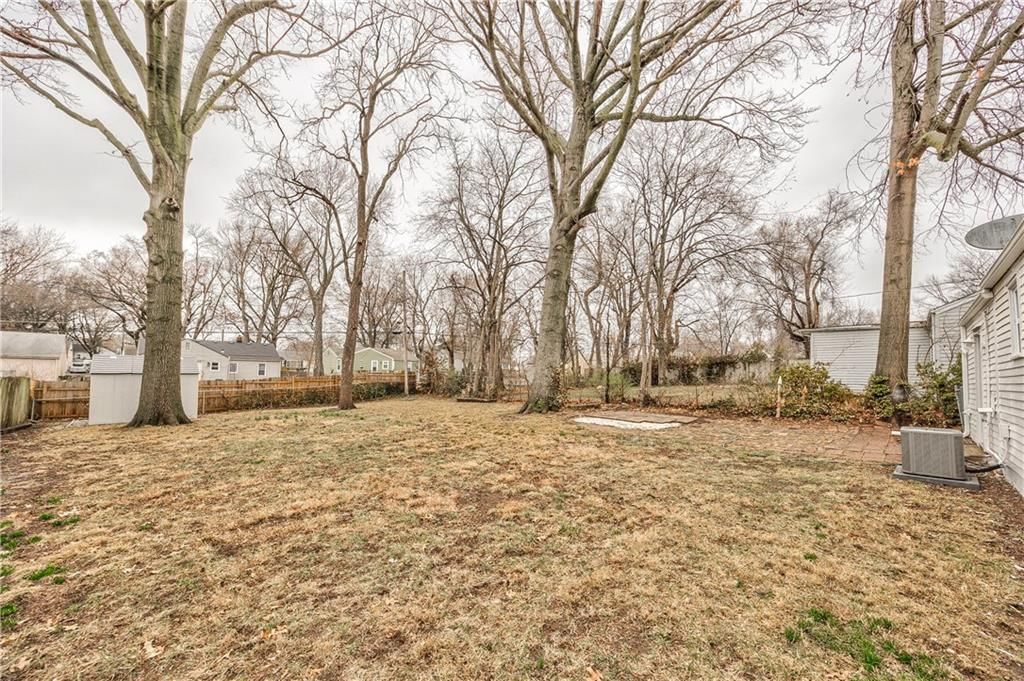 8418 Summit Street — photo 26