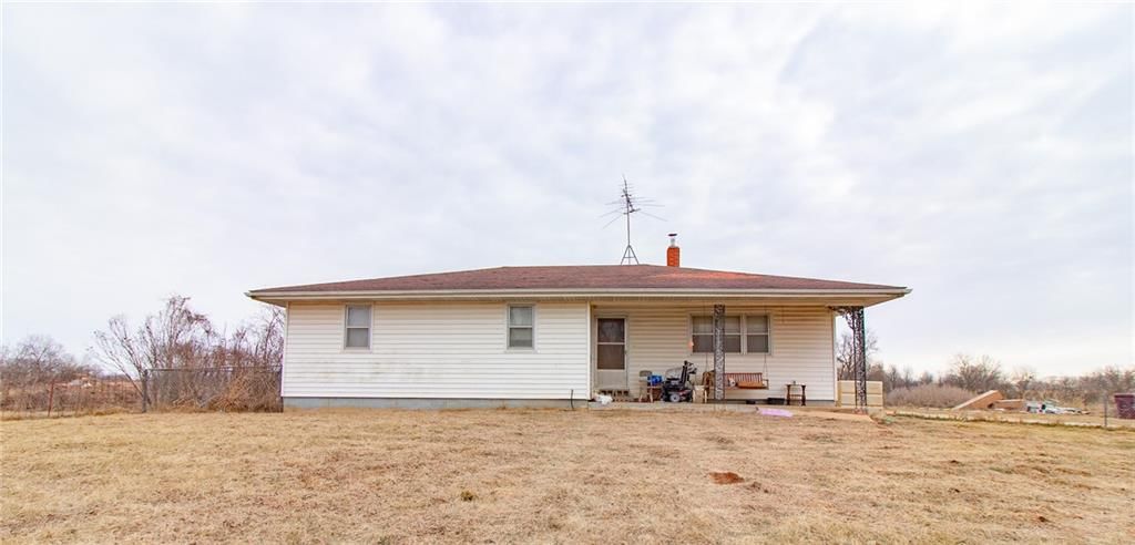 33425 S Bonar Road, Creighton, MO
