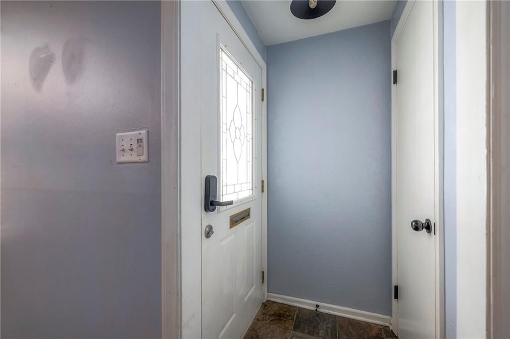 4907 W 70 Terrace — photo 4
