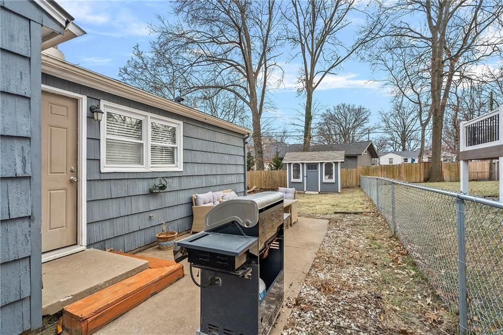 4907 W 70 Terrace — photo 36