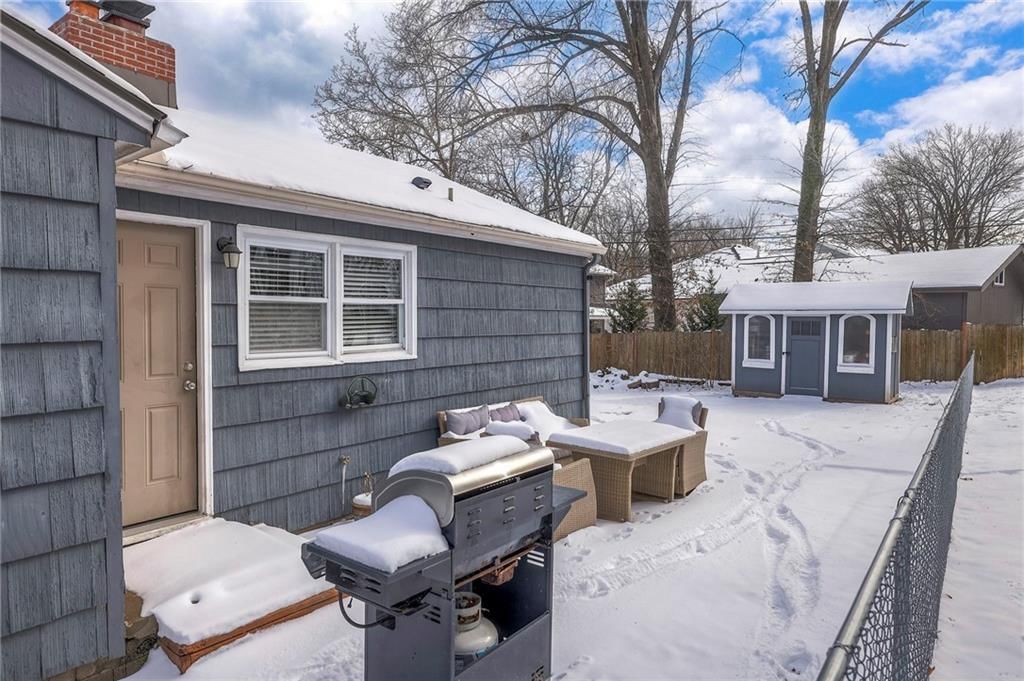 4907 W 70 Terrace — photo 39