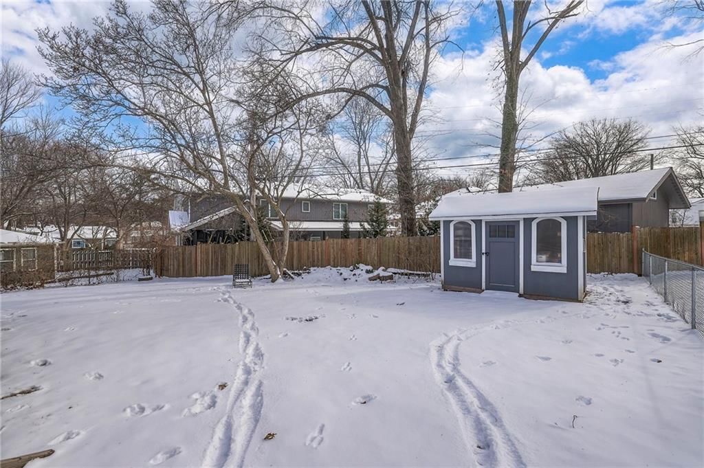 4907 W 70 Terrace — photo 40