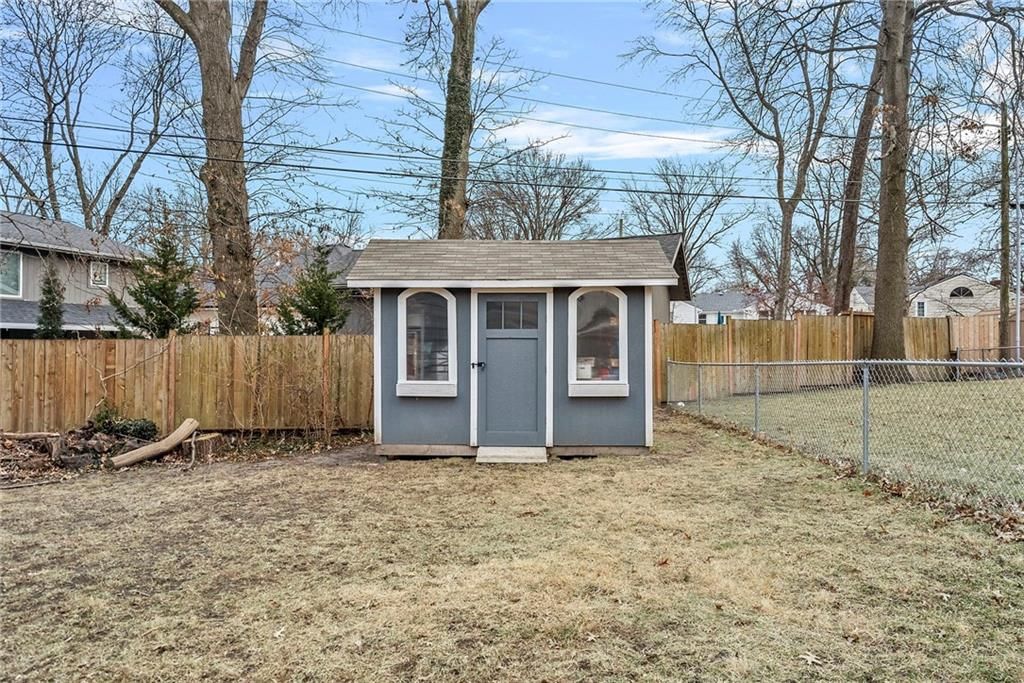 4907 W 70 Terrace — photo 41