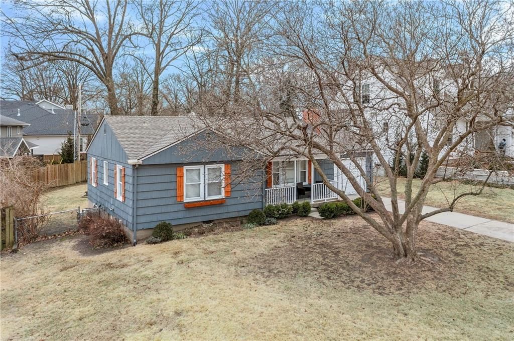 4907 W 70 Terrace — photo 46