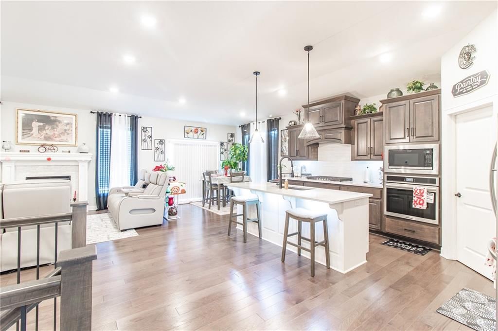 520 SE David Road — photo 4