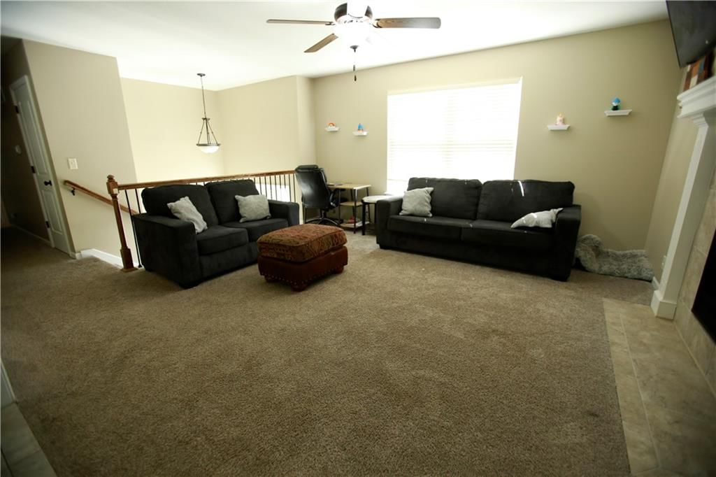 709 Hollis Avenue — photo 16