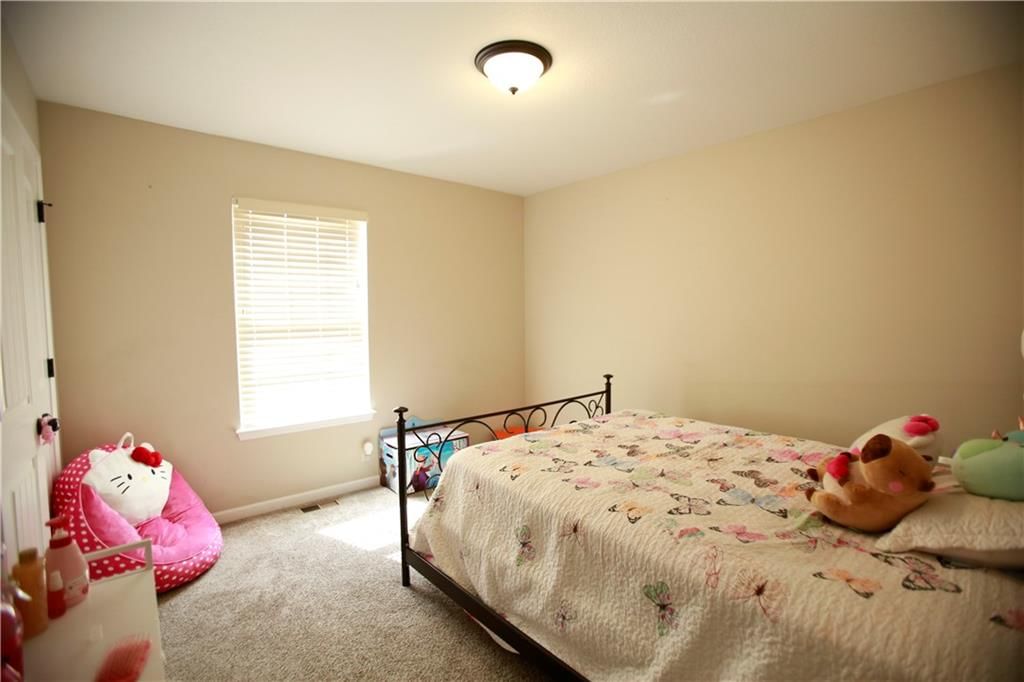 709 Hollis Avenue — photo 28