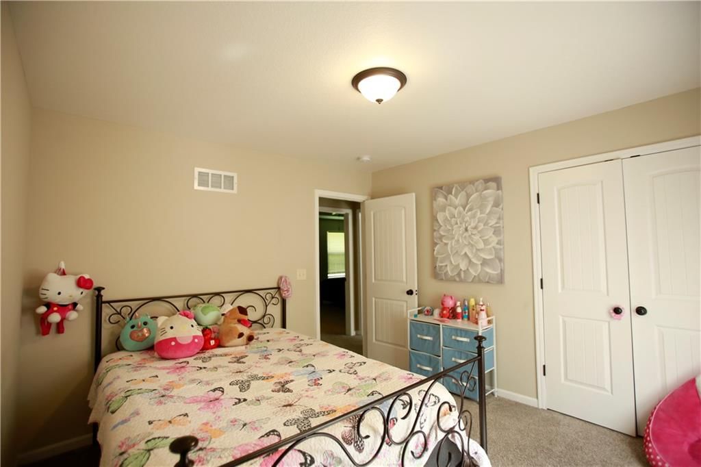 709 Hollis Avenue — photo 29