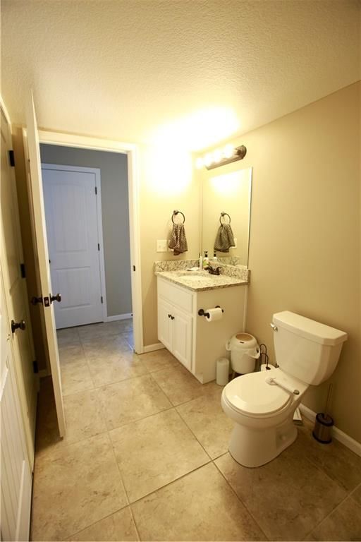 709 Hollis Avenue — photo 34