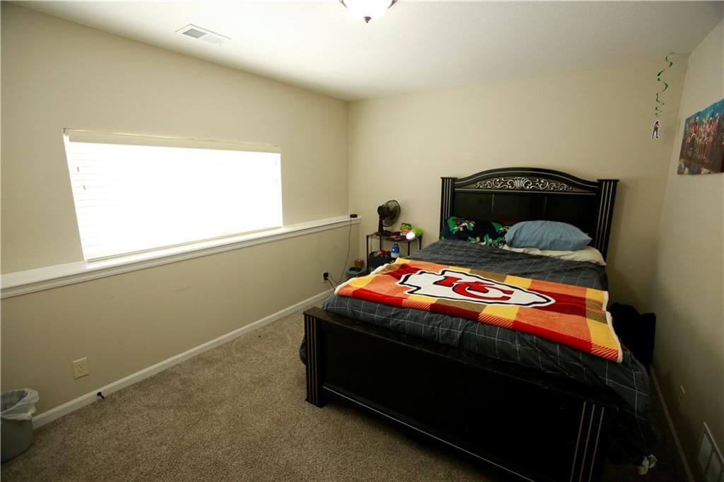 709 Hollis Avenue — photo 37