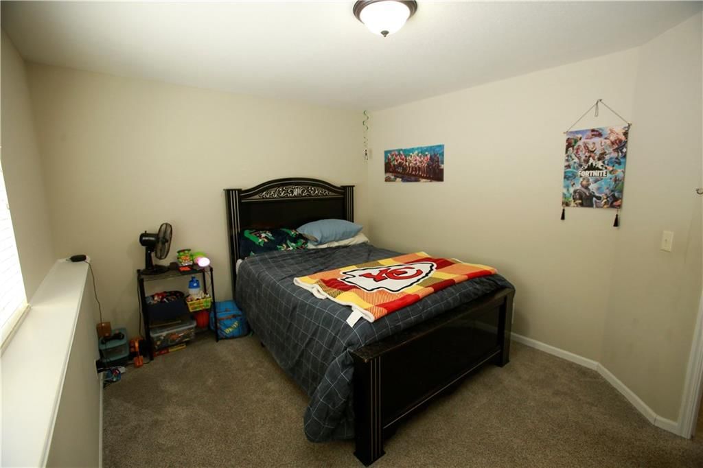 709 Hollis Avenue — photo 38