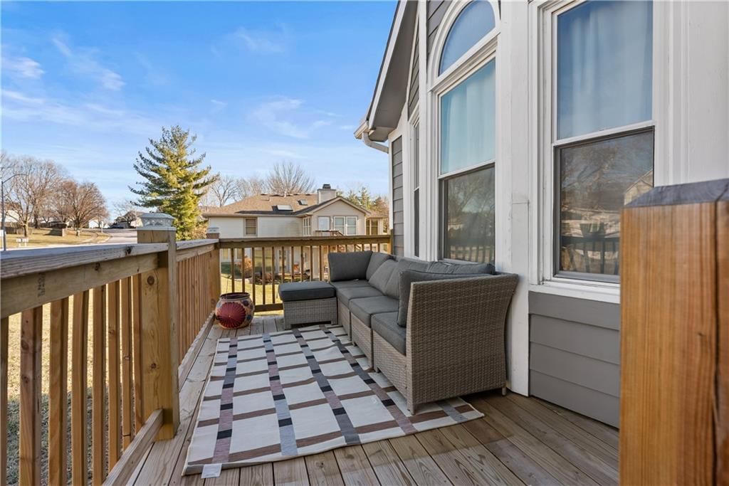 1309 NE Chowning Drive — photo 3