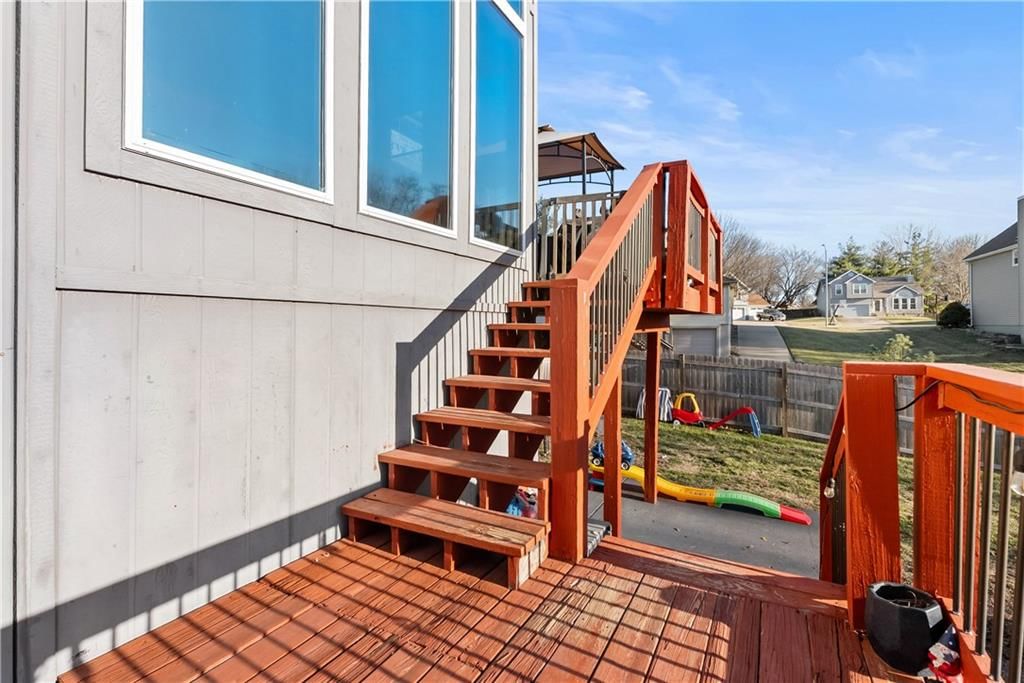 1309 NE Chowning Drive — photo 29
