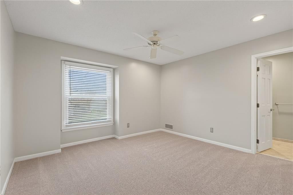 7919 W 116th Terrace — photo 33