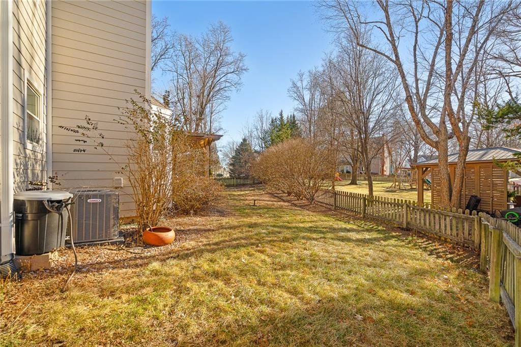 7919 W 116th Terrace — photo 50