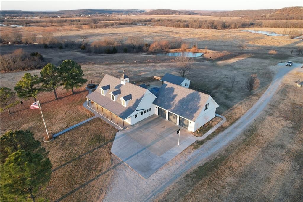 687 CR 3425 Road — photo 11