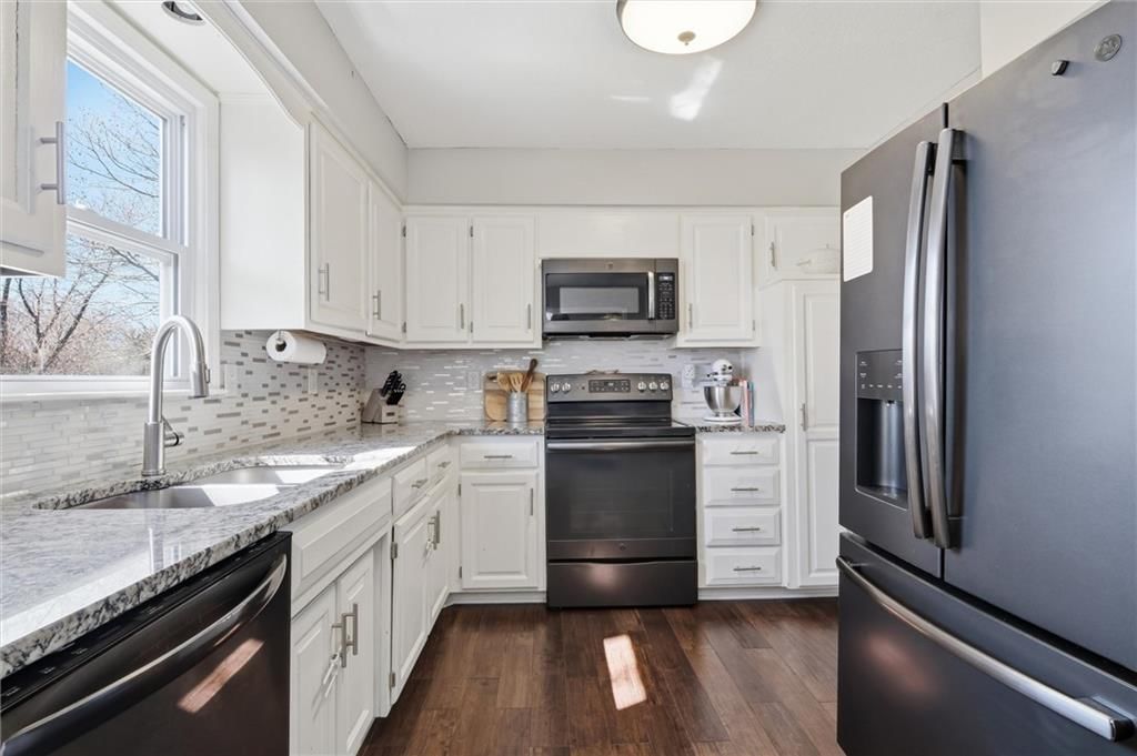 307 N Mesquite Street — photo 9