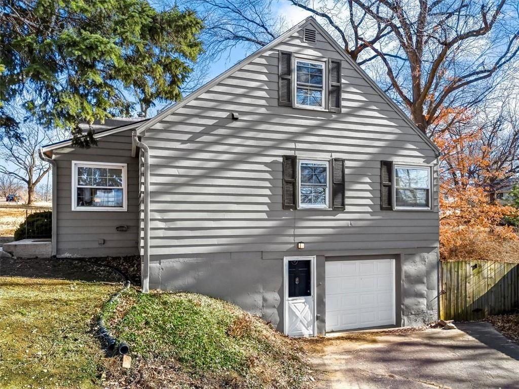 403 NE 61st Terrace — photo 36