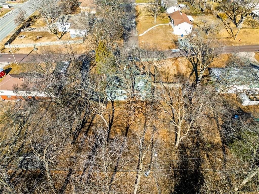403 NE 61st Terrace — photo 43