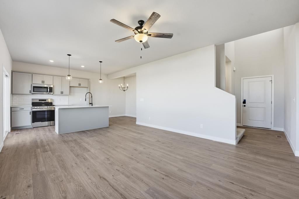 27118 E Oak View Drive — photo 3