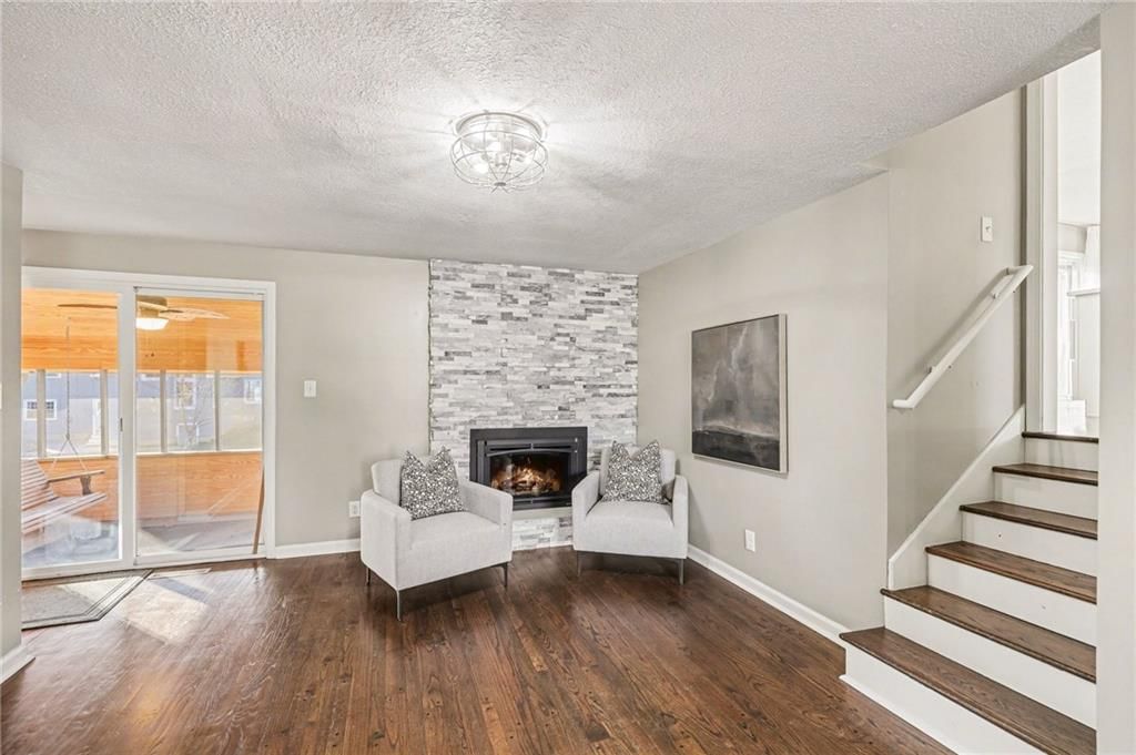 10006 Cedar Street — photo 28