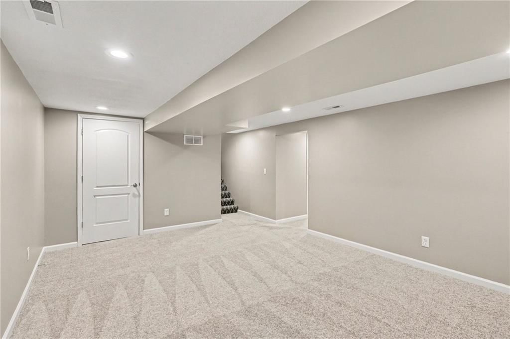 10006 Cedar Street — photo 31