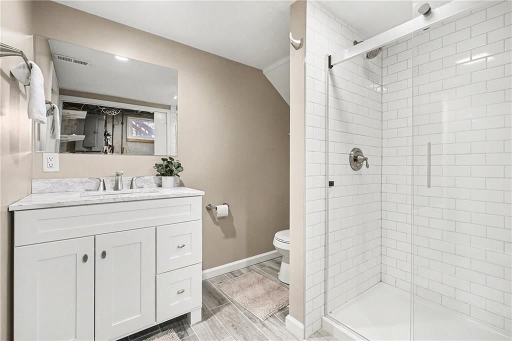 10006 Cedar Street — photo 33