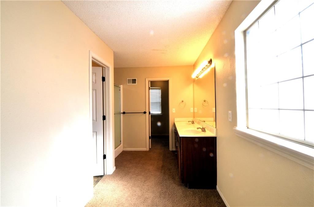9584 N Main Street — photo 16