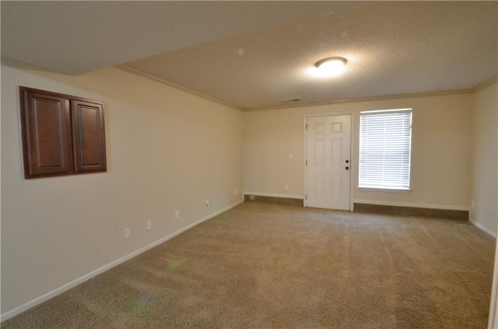 9584 N Main Street — photo 26