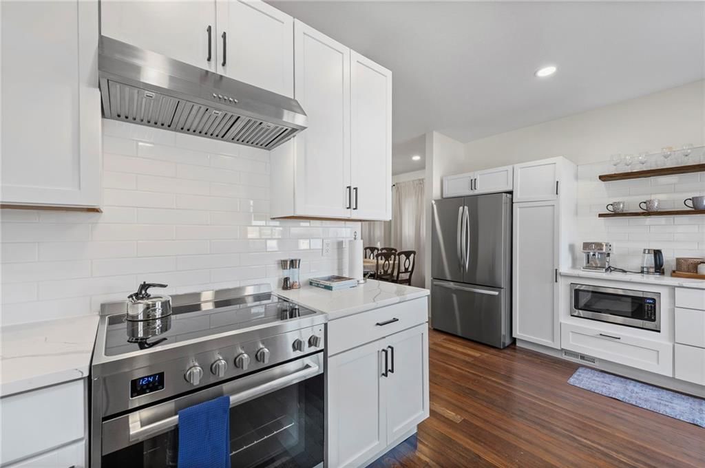20 E 32nd Street — photo 10