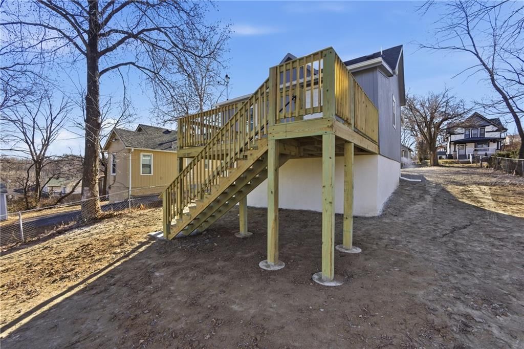 4032 Ruby Avenue — photo 23