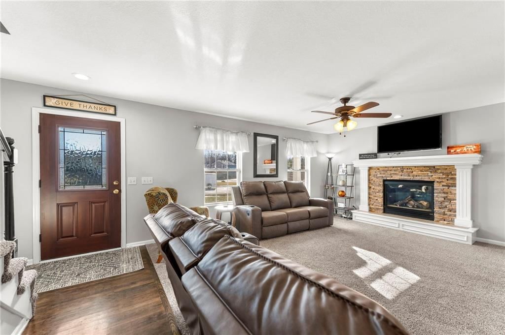 11616 N Charlotte Street — photo 3