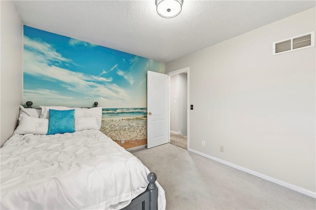 11616 N Charlotte Street — photo 17