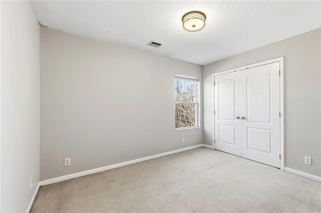 11616 N Charlotte Street — photo 19