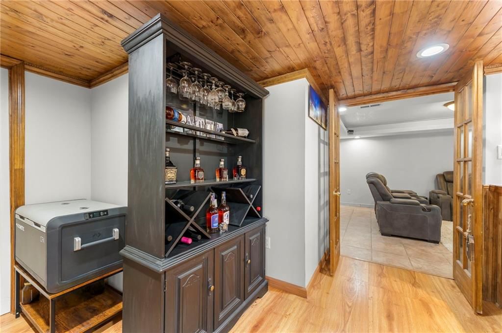 11616 N Charlotte Street — photo 32