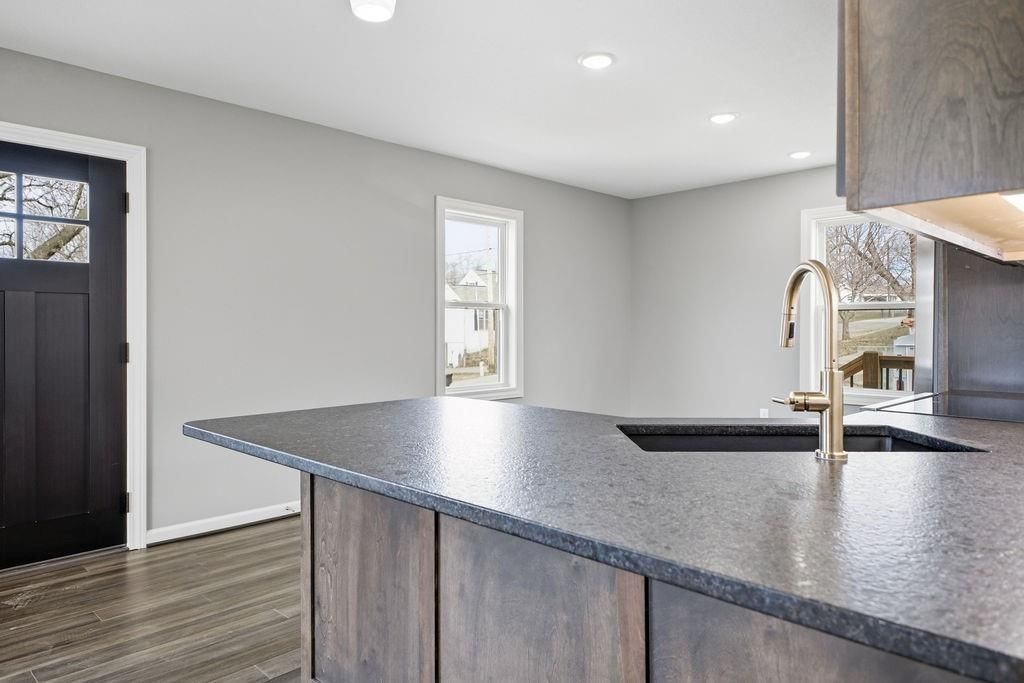 529 S 39th Street — photo 17