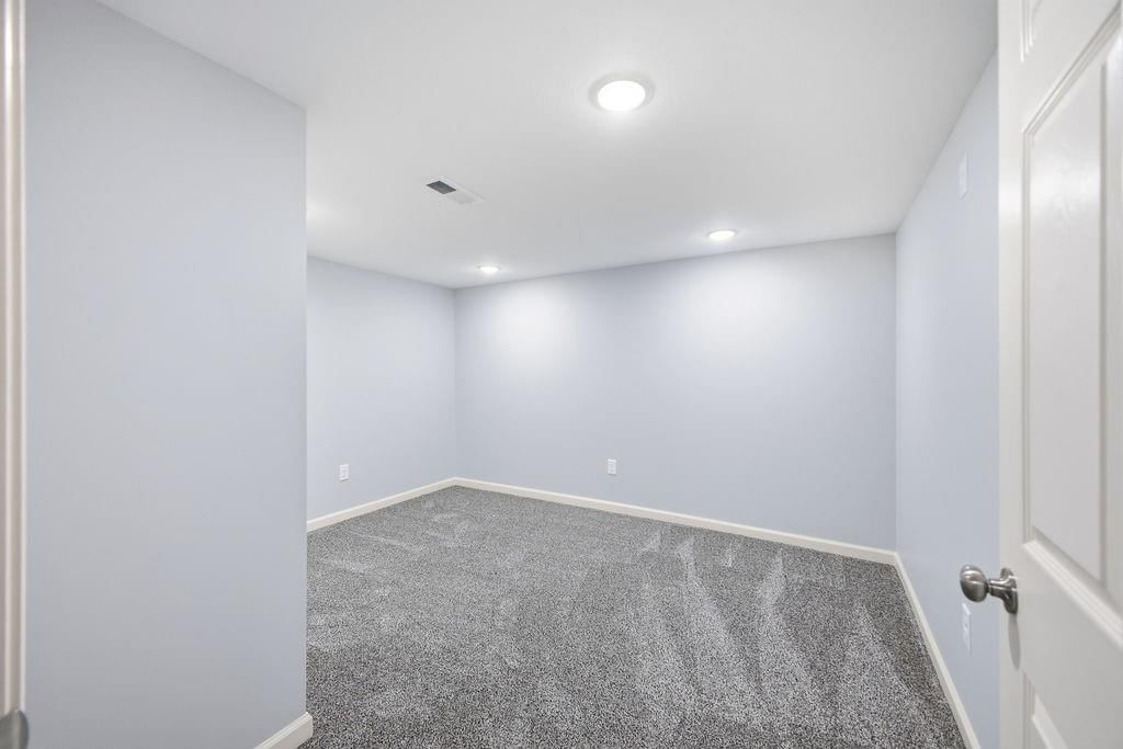 529 S 39th Street — photo 36