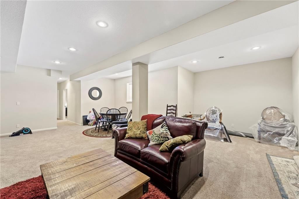 24021 Eagle Court — photo 34