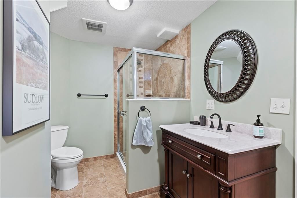 24021 Eagle Court — photo 38