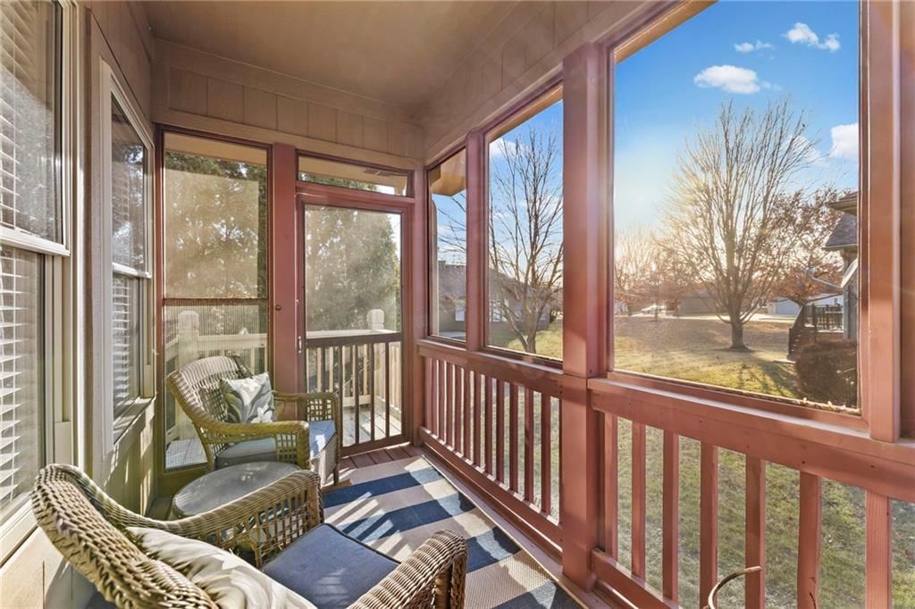 24021 Eagle Court — photo 39