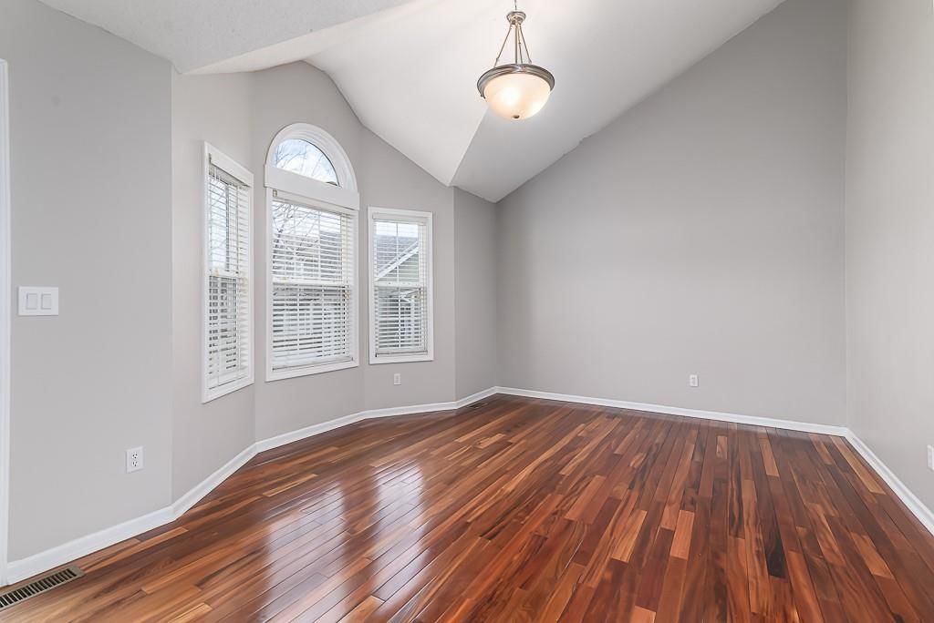 11911 N Charlotte Street — photo 5